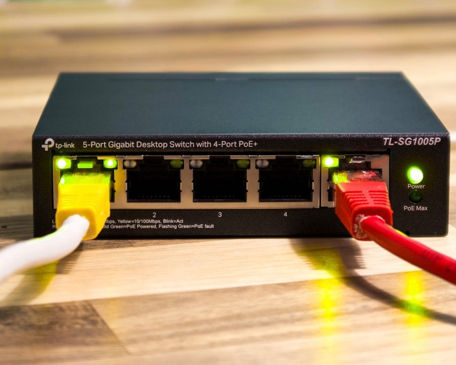 ifm electronic stellt multiprotokollfähigen IO-Link-Master AL1602 vor