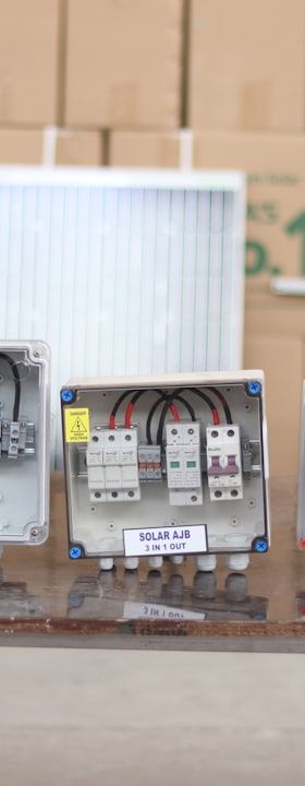 MEN bietet Baukastensystem für die Hutschiene