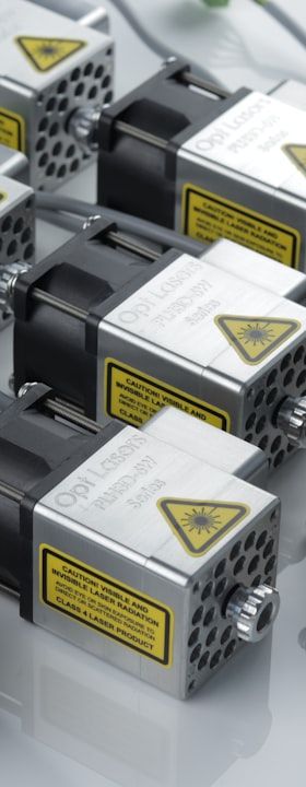 igus-Bügelclips vergrößern Energieketten-Innenhöhe um bis zu 200 Prozent