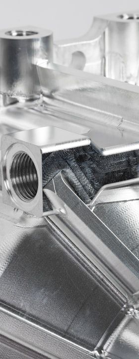 igus bringt PTFE- und bisphenolfreies Gleitlagermaterial für Lebensmittelmaschinen