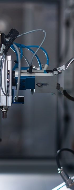 Dold ND 5014: Klappstromwandler für nachrüstbare Differenzstromüberwachung