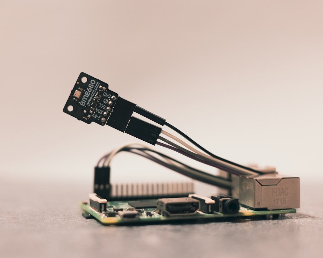 Universeller Sensor-Controller von Micro-Epsilon