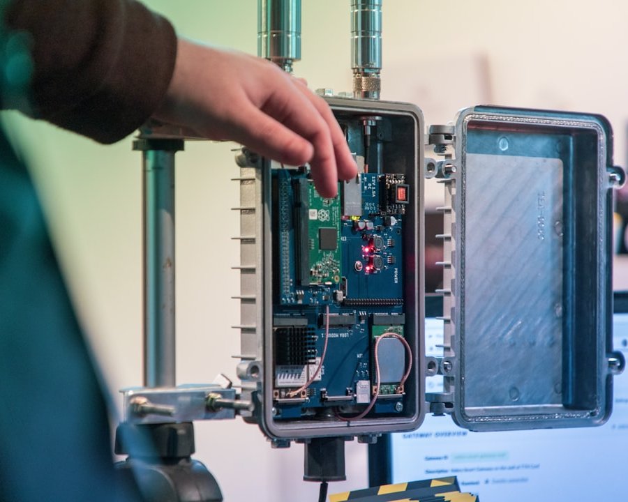 Kübler H57R: Elektromechanischer Betriebsstundenzähler für raue Industrieumgebungen