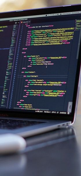 Siemens erweitert Eigen Engineering Agent um zwei neue KI-Funktionen